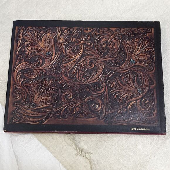 Willie Nelson Family Album First Edition Hard Cover Dust Jacket SEE - Picture 3 of 16